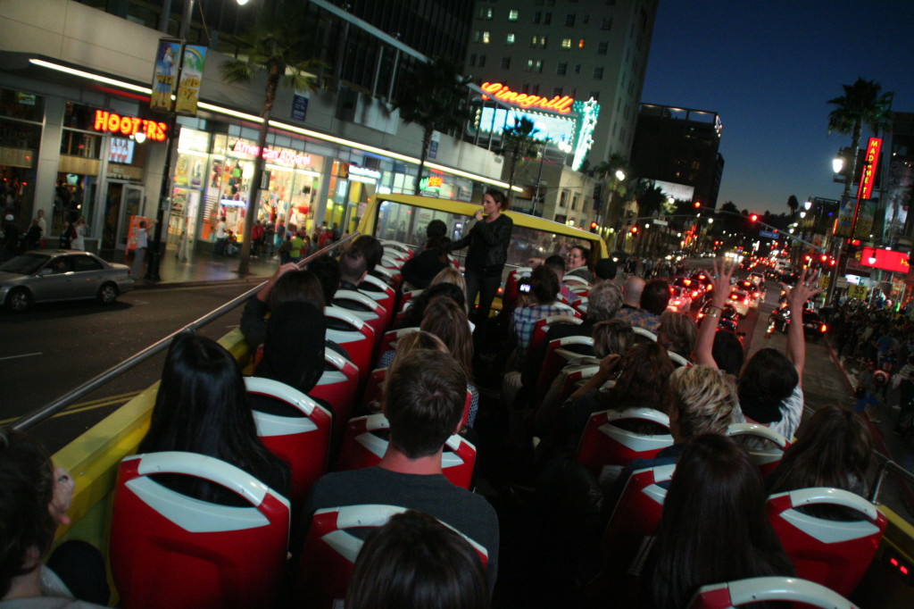 nicol-paone-los-angeles-bus-comedy-tour-last-show-i-do-before-i-go-on-medication