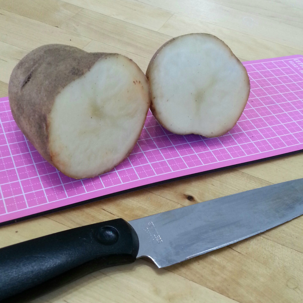 carve-potato-stamp-tea-towel-diy-craft-tutorial-dear-handmade-life