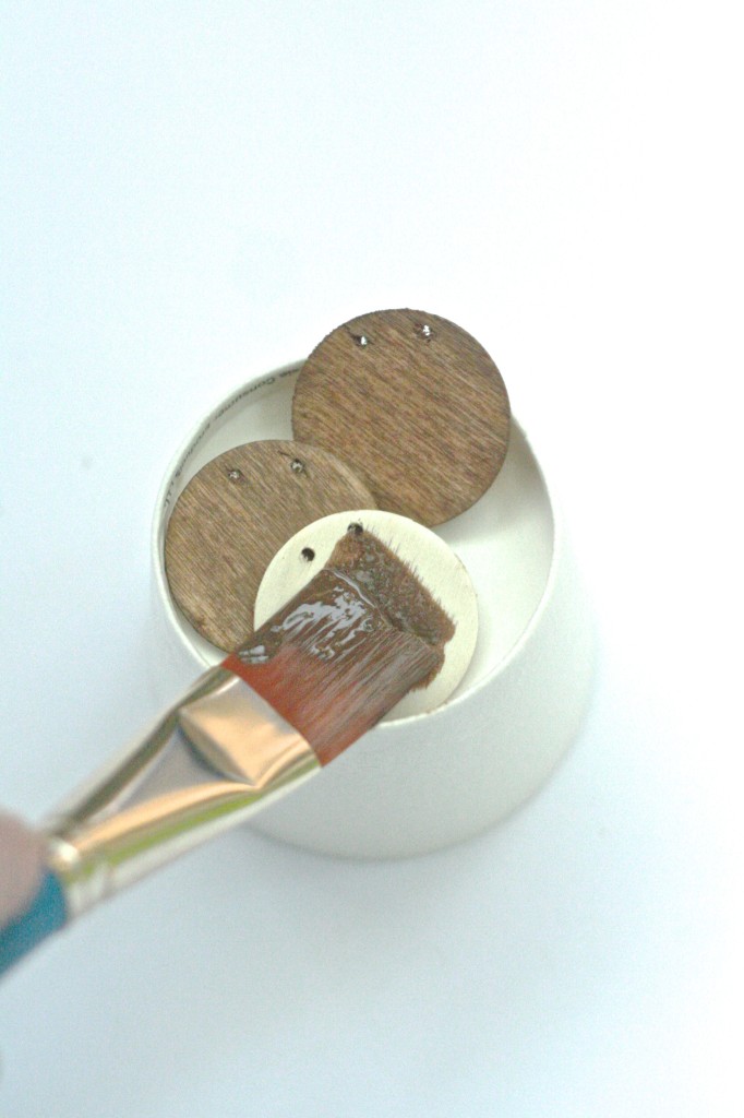 2-how-to-make-painted-wood-necklace-dear-handmade-life