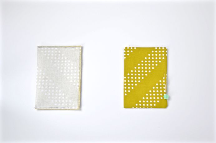 Simple DIY fabric wallet from Dear Handmade Life