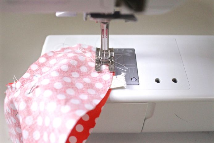 DIY Sewing Machine Pin Cushion from Dear Handmade Life
