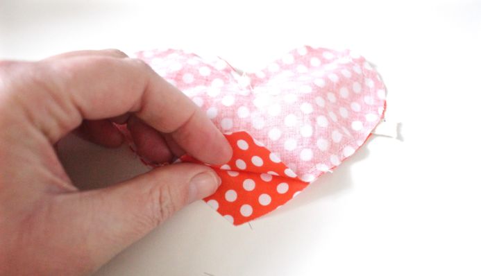 DIY Sewing Machine Pin Cushion from Dear Handmade Life