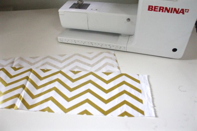 DIY quick sew apron from Dear Handmade Life