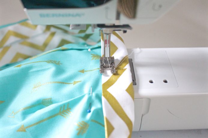 DIY quick sew apron from Dear Handmade Life