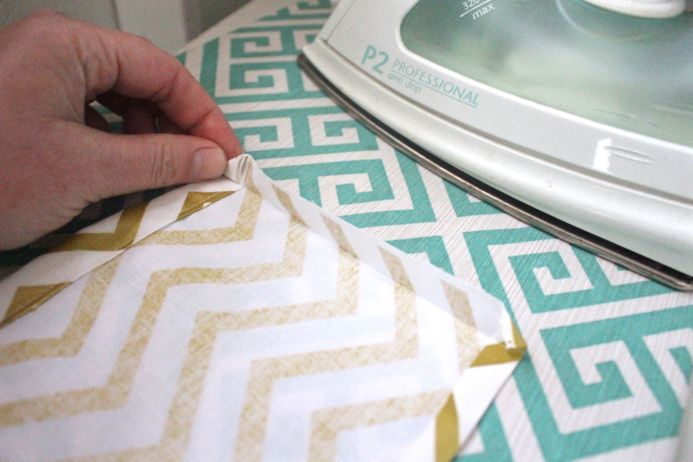 DIY quick sew apron from Dear Handmade Life