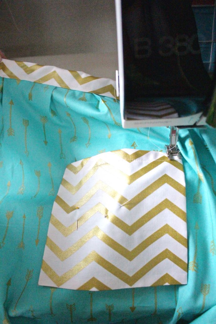 DIY quick sew apron from Dear Handmade Life