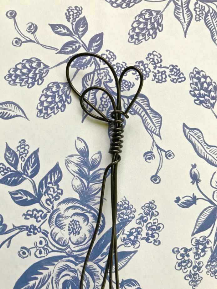 DIY Air Plant in a Vintage-inspired Hand-knotted Wire Hanger from Dear Handmade Life