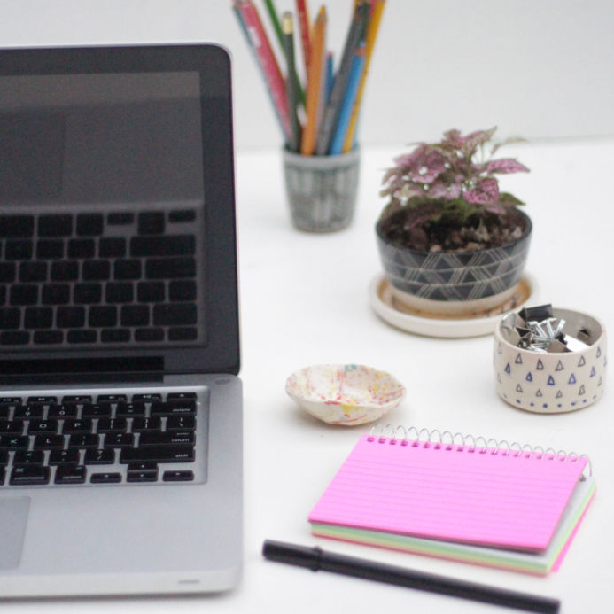 Income and sales tax guide for makers from Dear Handmade Life