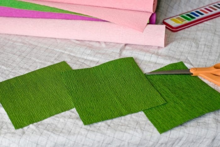 DIY watercolor and crepe paper paper tropical monstera plant garland from Dear Handmade Life