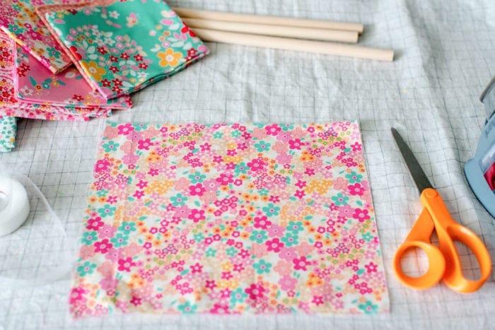 Dear Handmade Life DIY Mini Fabric Banner