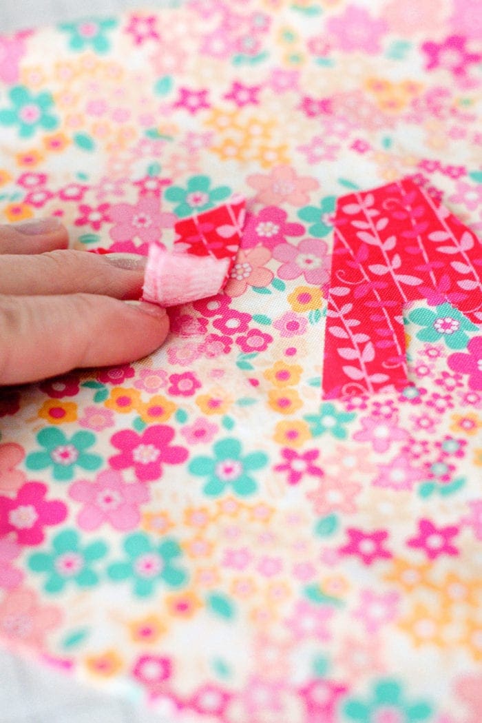 Dear Handmade Life DIY Mini Fabric Banner