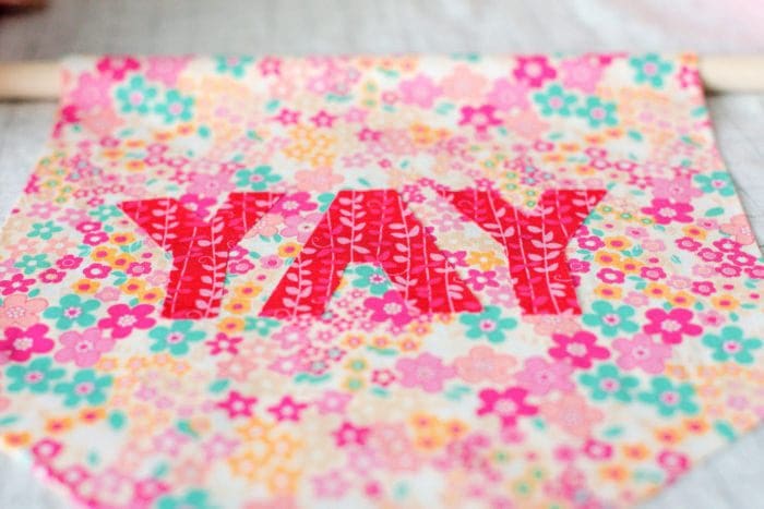 Dear Handmade Life DIY Mini Fabric Banner