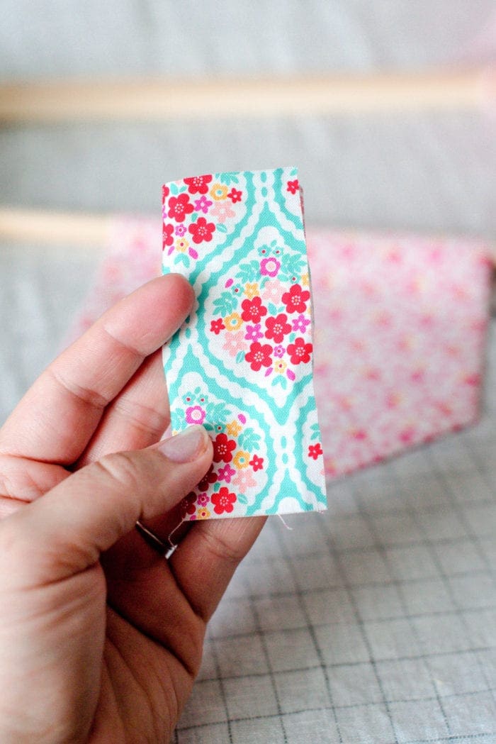 Dear Handmade Life DIY Mini Fabric Banner