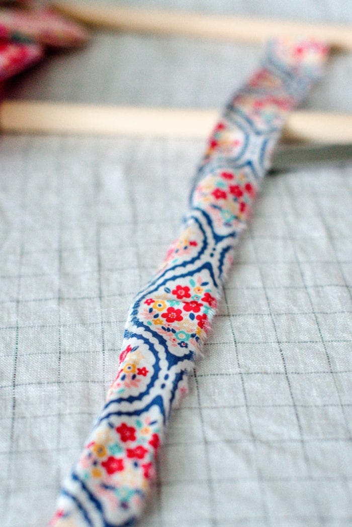 Dear Handmade Life DIY Mini Fabric Banner