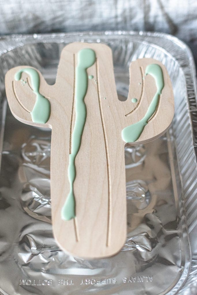 DIY paint pouring on wood shapes from Dear handmade Life