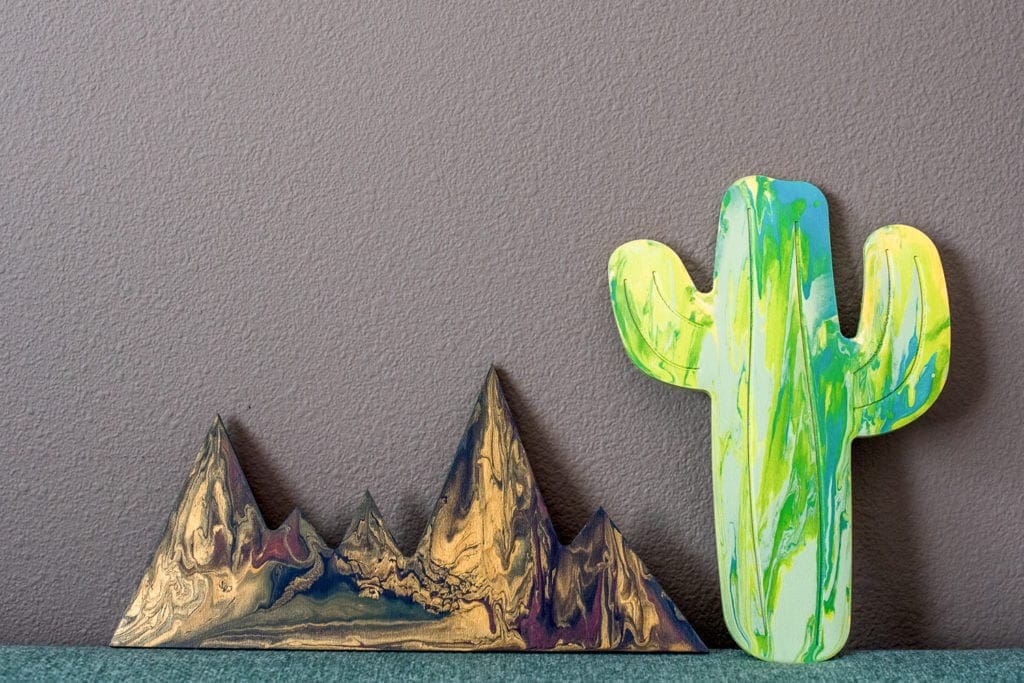 DIY paint pouring on wood shapes from Dear handmade Life