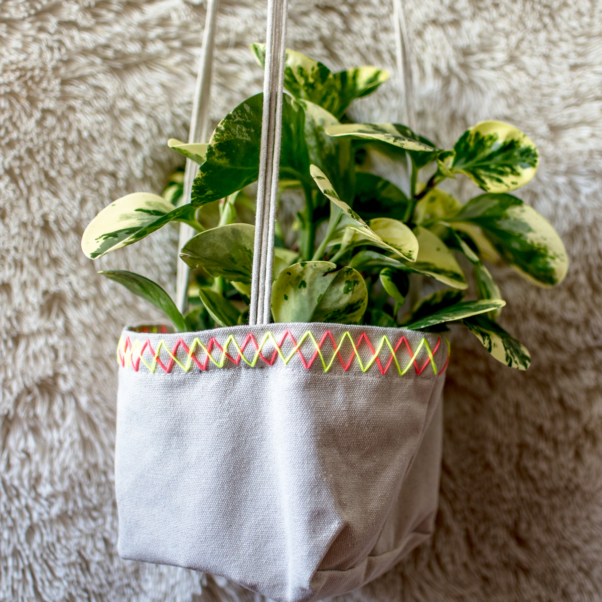 DIY Custom Canvas Plant Hangers Dear Handmade LifeDIY Custom Canvas Plant Hangers Dear Handmade LifeDIY Custom Canvas Plant Hangers Dear Handmade Life